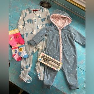 (6m) onesie; (12m) onesie, 4 pr socks & heart-shaped spoon